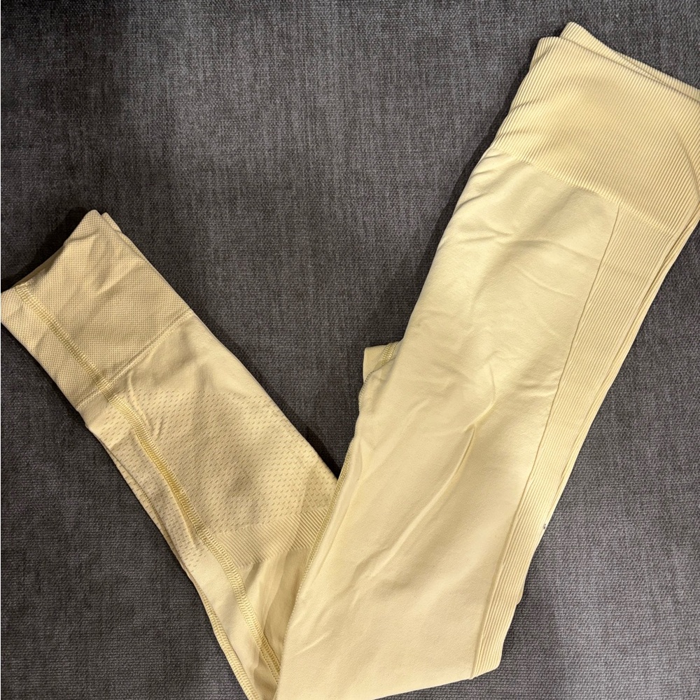 NWOT Halfdays Butter Yellow Leggings
